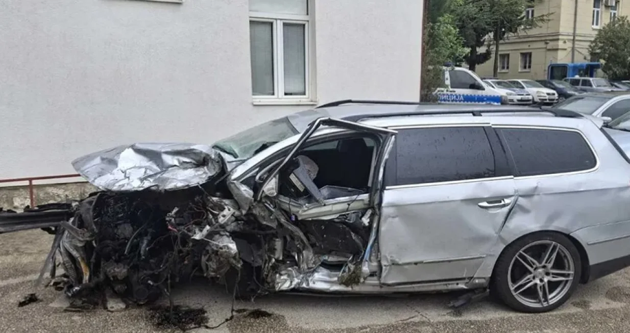 Uništeno vozilo Passat/ATV//