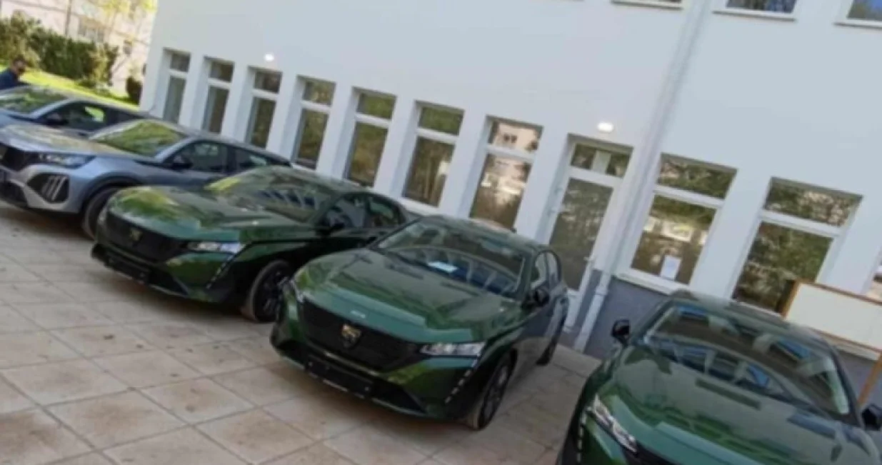 Stigla nova vozila/Nezavisne//