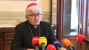 Biskup Željko Majić/