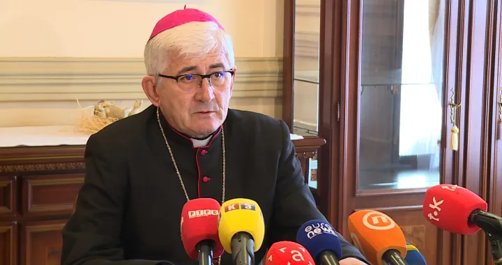 Biskup Željko Majić/