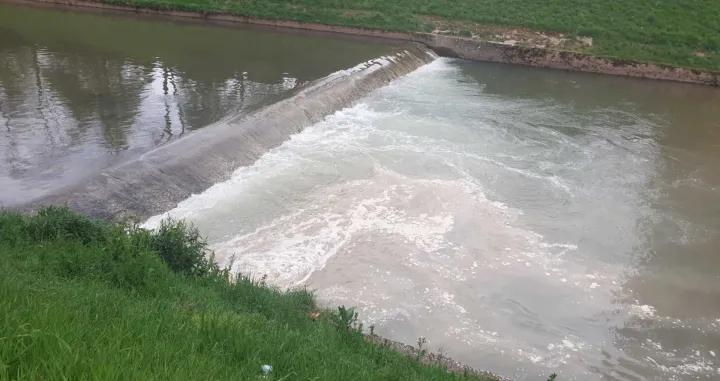 Smrdljiva tečnost zgrozila Sarajlije/ Čitatelj/