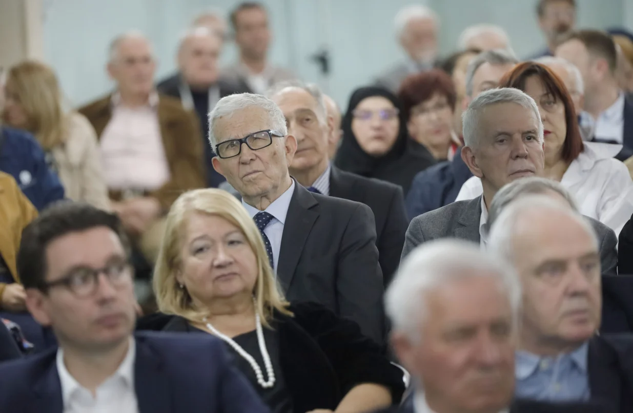 Bošnjački institut promocija Izabranih djela Alije Isakovića/Senad Gubelić