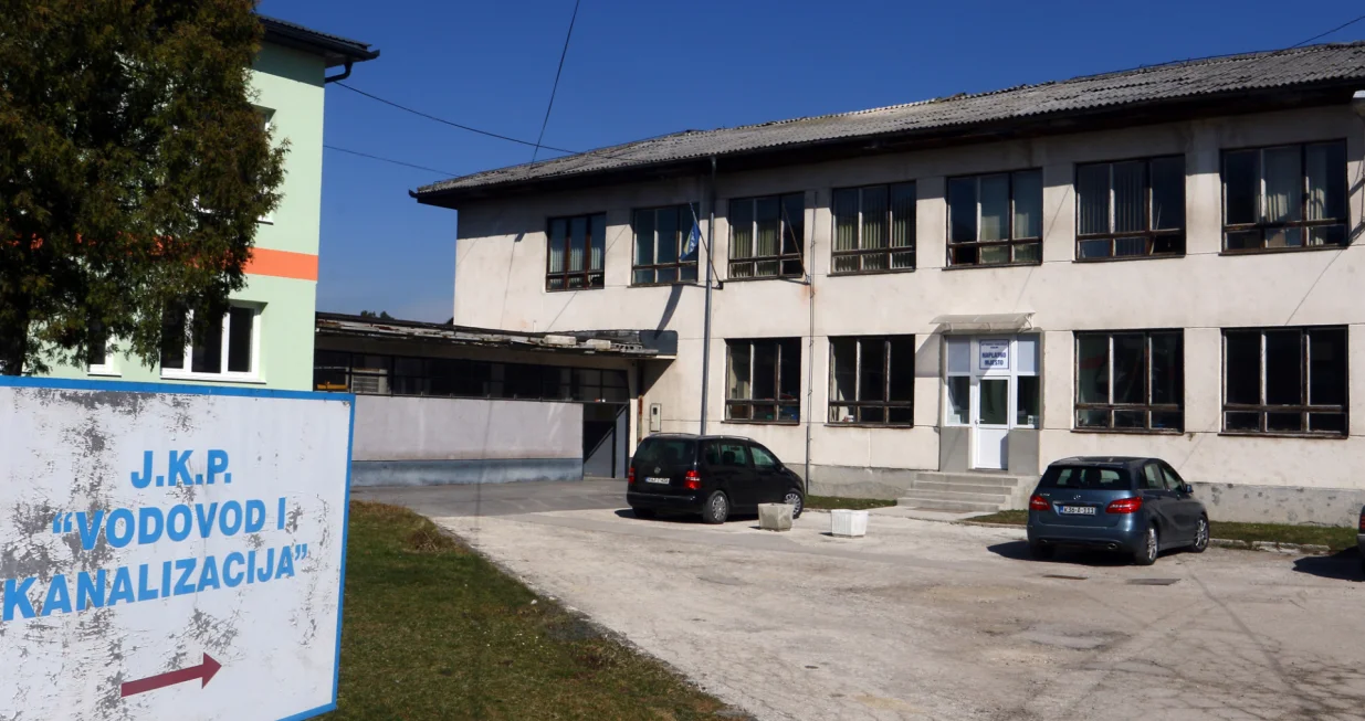 zgrada JKP Vodovod i kanalizacija/Muhamed Tunović