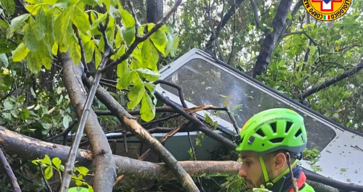 Nastradale četiri osobe/X.com//