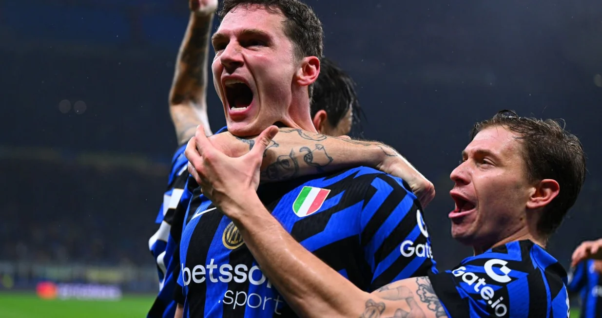 Pavard slavi gol protiv Bayerna (FOTO: X)