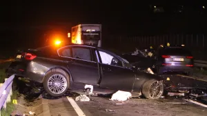 18.04.2025., Karlovac - U prometnoj nesreci koja se dogodila oko 20.15 sati u kojoj su sudjelovala cetiri osobna automobila smrtno su stradale dvije osobe. Photo: Kristina Stedul Fabac/PIXSELL/Kristina Stedul Fabac/pixsell