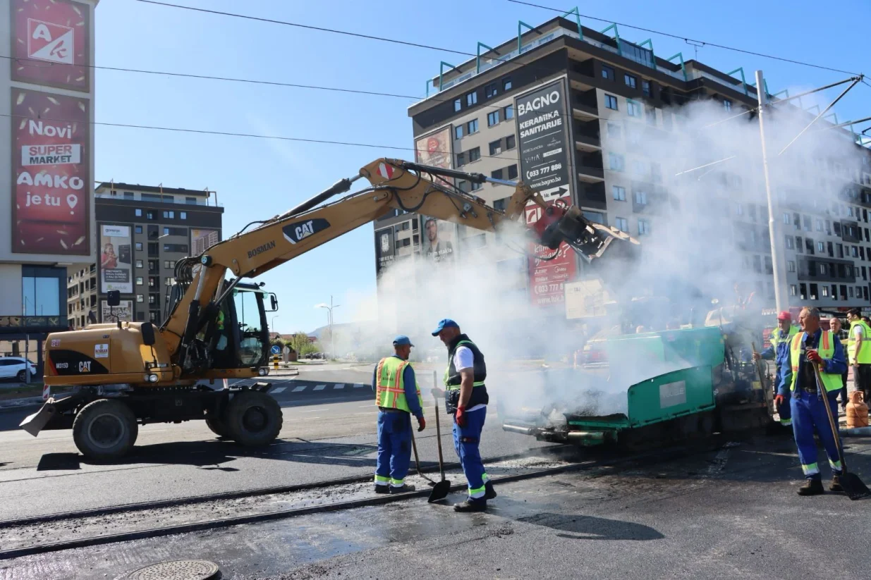 Radovi na izgradnji raskrsnice na XIII transverzali//
