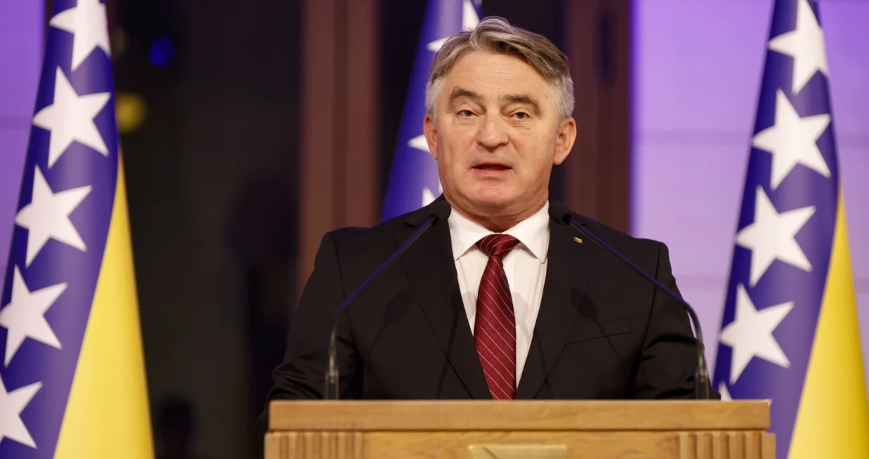 Dan državnosti 25. novembar u Vijećnici/Damir Deljo