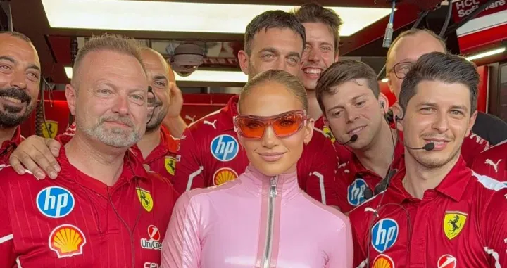 Jennifer Lopez na Grand Prix utrci Formule 1 u Saudijskoj Arabiji//