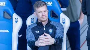 19.04.2025., stadion Opus Arena, Osijek - SuperSport HNL, 30. kolo, NK Osijek - HNK Gorica. trener Osijeka Simon Rozman Photo: Borna Jaksic/PIXSELL