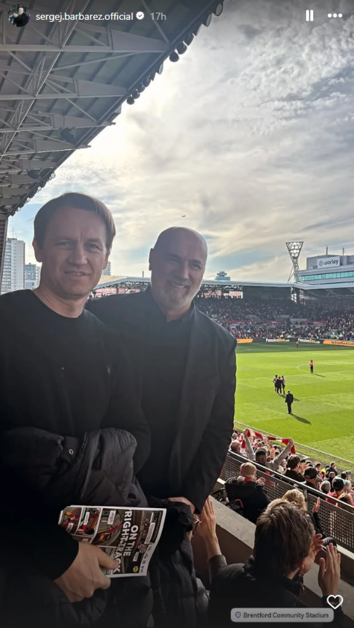 Sergej Barbarez i Saša Papac prate Vitalyja Janelta 