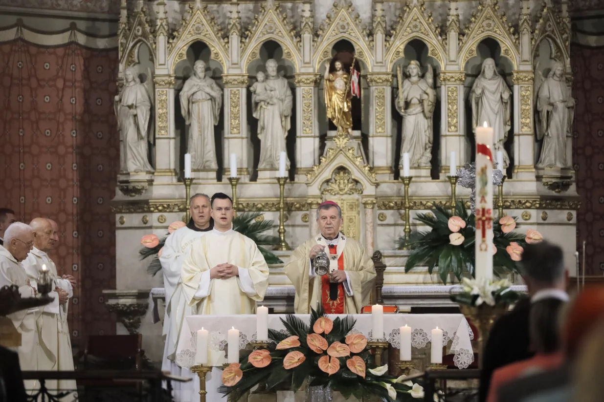 Sveta misa povodom Uskrsa - Katedrala Srca Isusova/Senad Gubelić