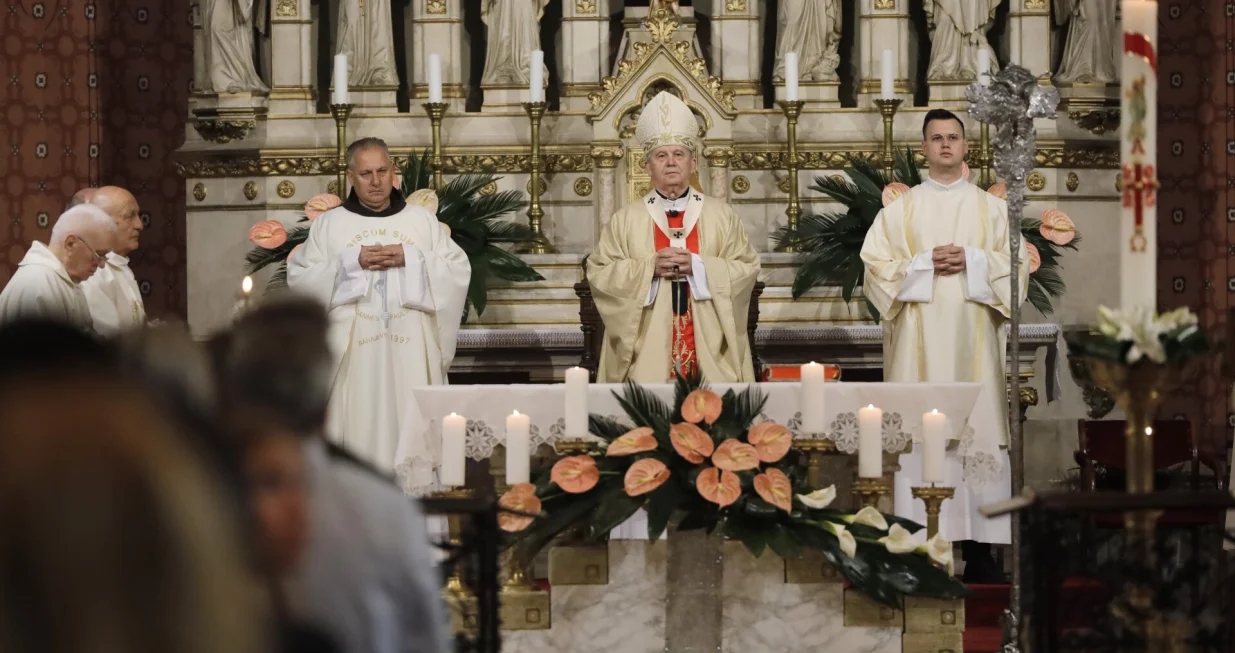 Sveta misa povodom Uskrsa - Katedrala Srca Isusova/Senad Gubelić