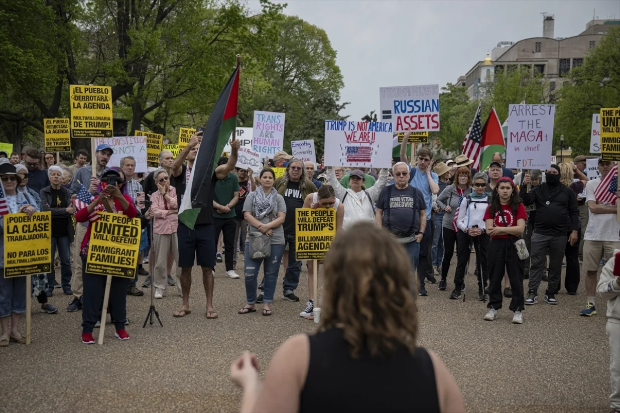 Protestni skupovi širom SAD-a protiv administracije Donalda Trumpa; Washington DC//