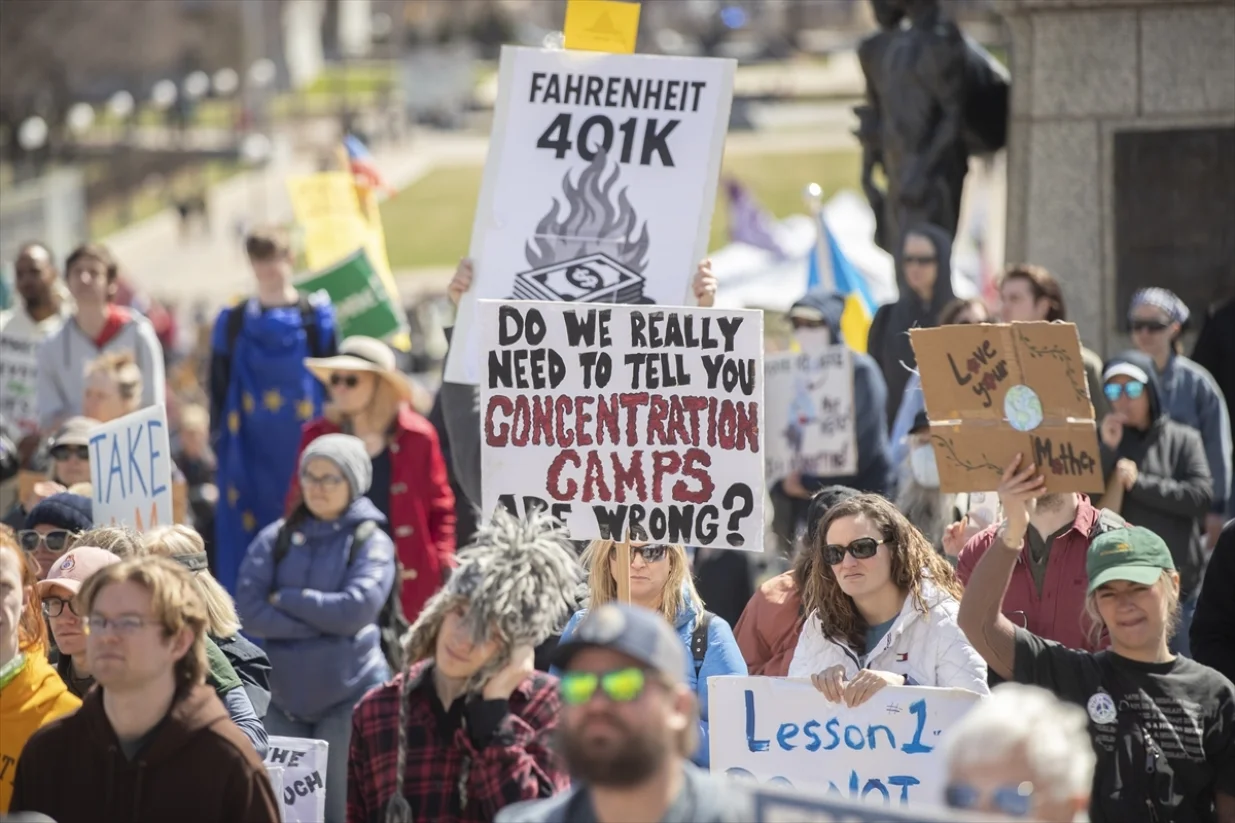 Protestni skupovi širom SAD-a protiv administracije Donalda Trumpa; Minnesota//