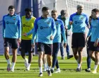 epa10377078 FC Barcelona's players Franck Kessie (2-L), Robert Lewandowski (C), Raphinha (3-R) and Ronald Araujo (2-R) attend a team's training session at the club's sport complex in Sant Joan Despi, in Barcelona, Spain, 23 December 2022. The team prepares its upcoming LaLiga match against Espanyol on 31 December 2022. EPA/Enric Fontcuberta
