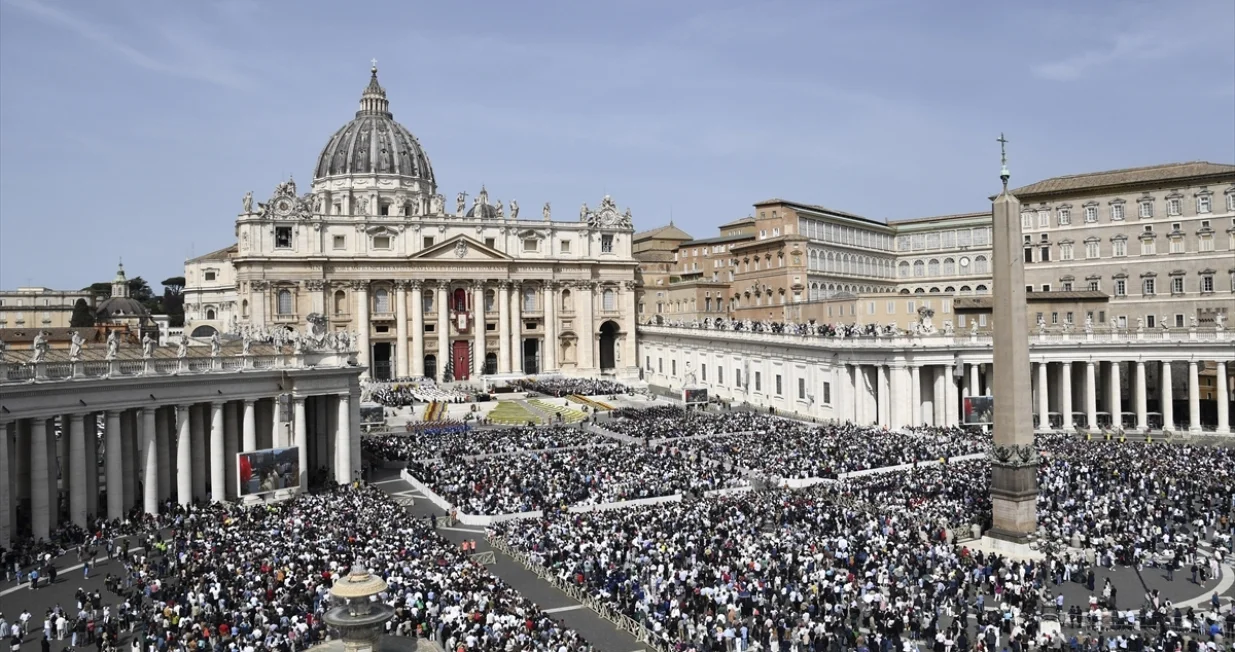 Uskršna poruka pape Franje//