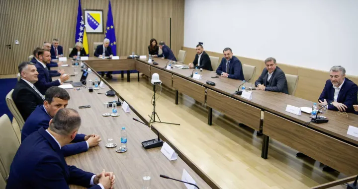 Sastanak u zgradi institucija BiH/Damir Deljo