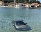 Automobil završio u moru, Hrvatska, more/24sata.hr