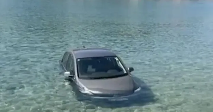 Automobil završio u moru, Hrvatska, more/24sata.hr