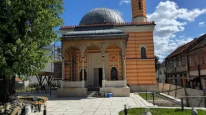 Obnovljena Šarena džamija u Tuzli - Časna, Atik, Gradska, te Behram-begova džamija/-