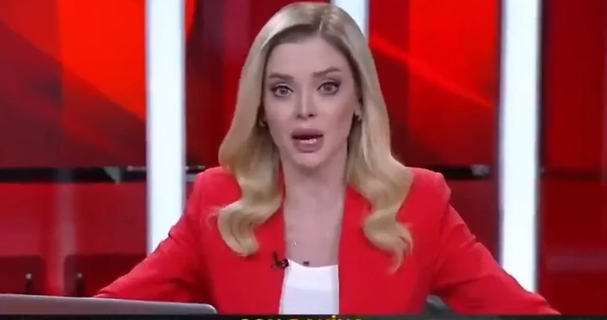 Voditeljica CNN Turska tokom zemljotresa/Screenshot/X