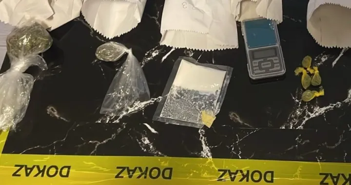 Velika akcija MUP-a TK-a u Tuzli, pronađeni droga, vaga, mobiteli...//