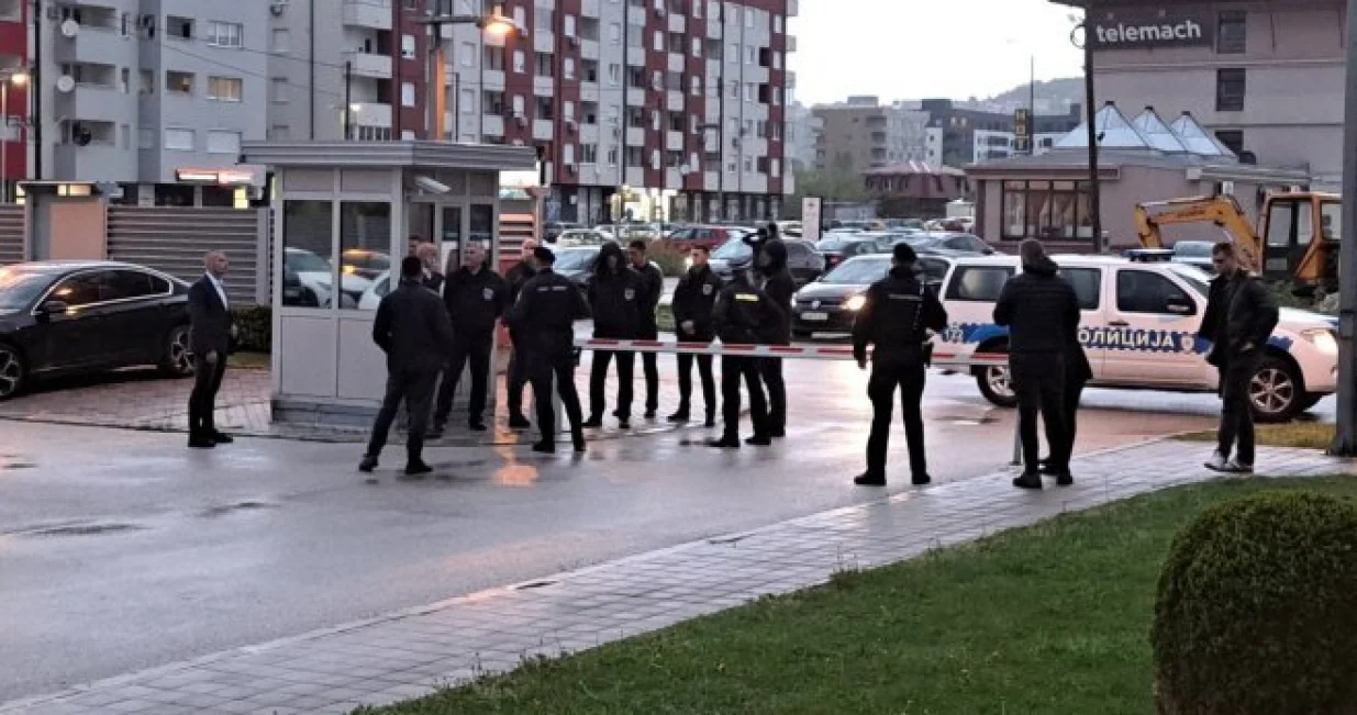 Inspektori SIPA-e su bili pred Administrativnim centrom Vlade RS-a/Rtrs