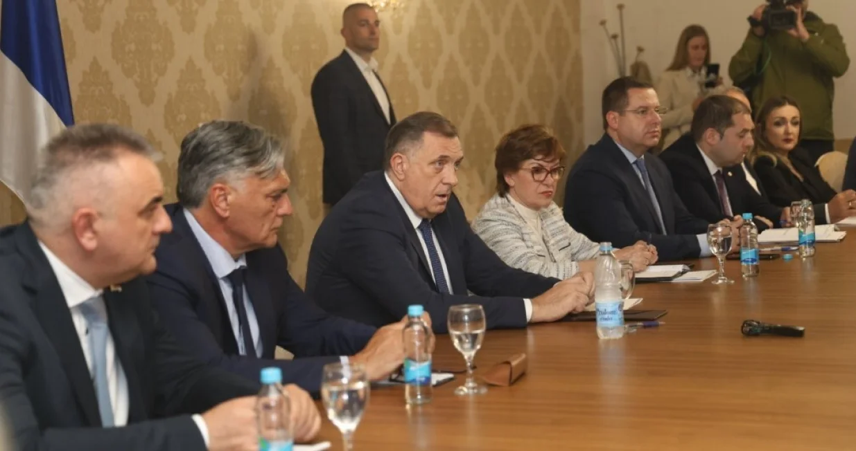 Milorad Dodik na sastanku u Administrativnom centru Vlade RS-a/X.com