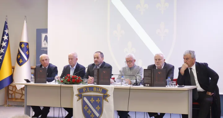 Promocija knjige patriotska liga/Senad Gubelić