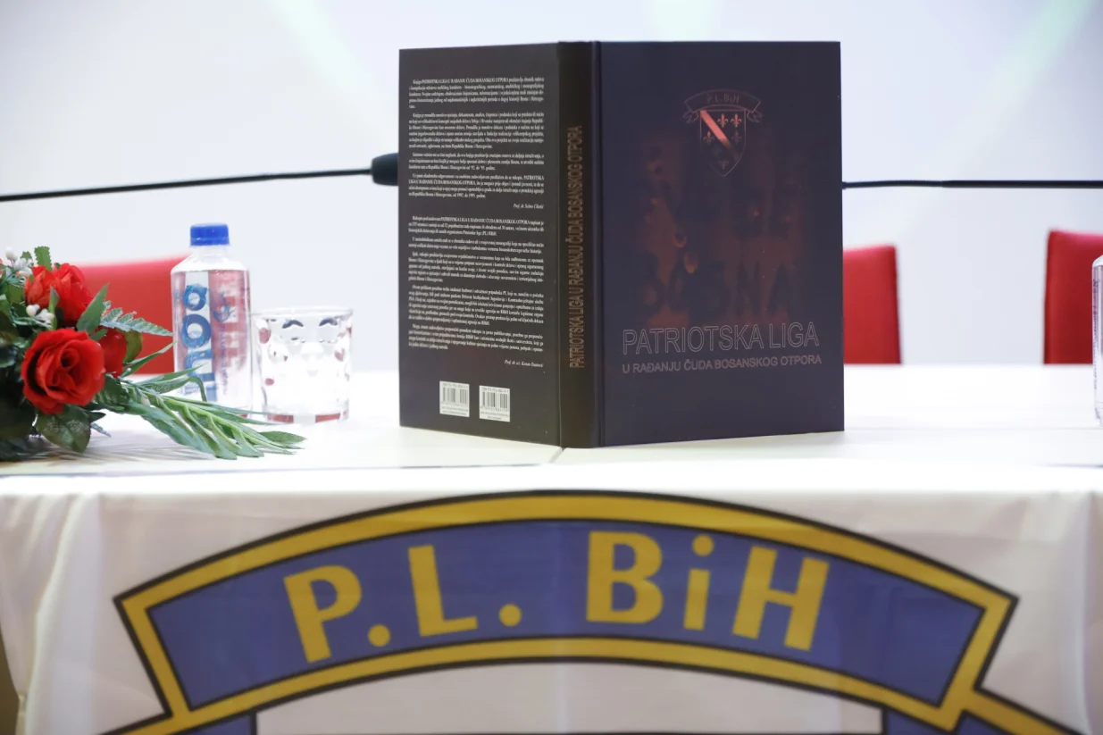Promocija knjige patriotska liga/Senad Gubelić