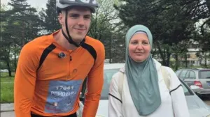 Faruk Suljović krenuo je upravo iz Sarajeva trčati humanitarni maraton dug preko 1.200 kilometara kako bi sakupio novac za liječenje onkološke pacijentkinje Anelije Smajić/Screenshot