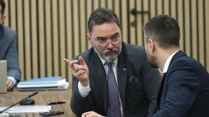 Sjednica Vijeća ministara Bosne i Hercegovine održana je u utorak u Sarajevu. Sjednici su prisustvovali i ministra vanjske trgovine i ekonomskih odnosa i finansija i trezora Staša Košarac i Srđan Amidžić//