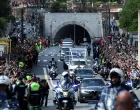 A hearse transfers the coffin of Pope Francis to the Papal Basilica of Saint Mary Major (Santa Maria Maggiore) on the day of his funeral, in Rome, Italy, April 26, 2025. REUTERS/Hannah McKay  TPX IMAGES OF THE DAY/Hannah Mckay