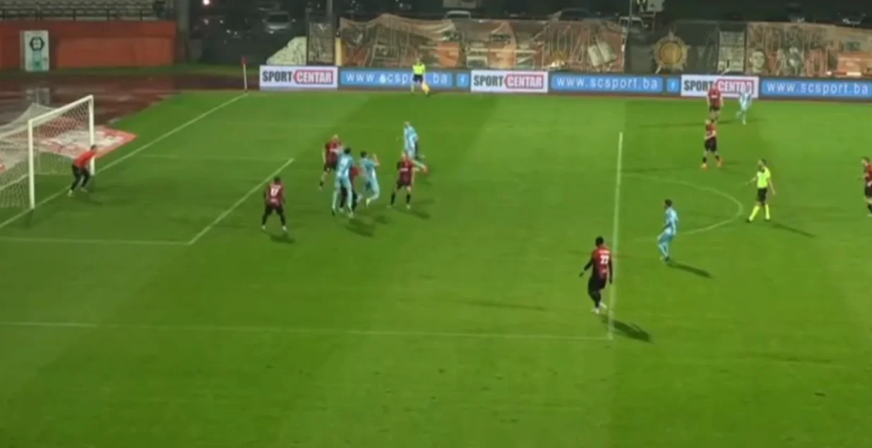 Gigović svira penal za goste (FOTO: Screenshot - Arena Sport)