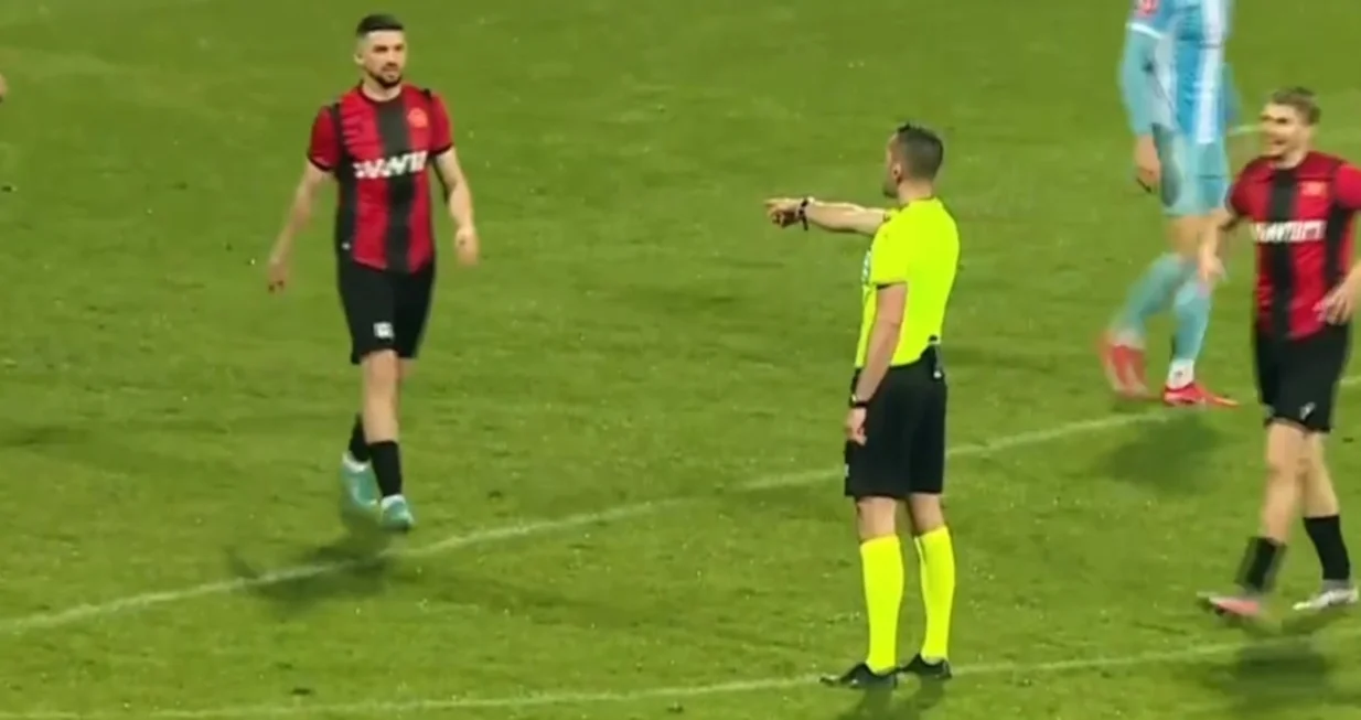 Gigović svira penal za goste (FOTO: Screenshot - Arena Sport)