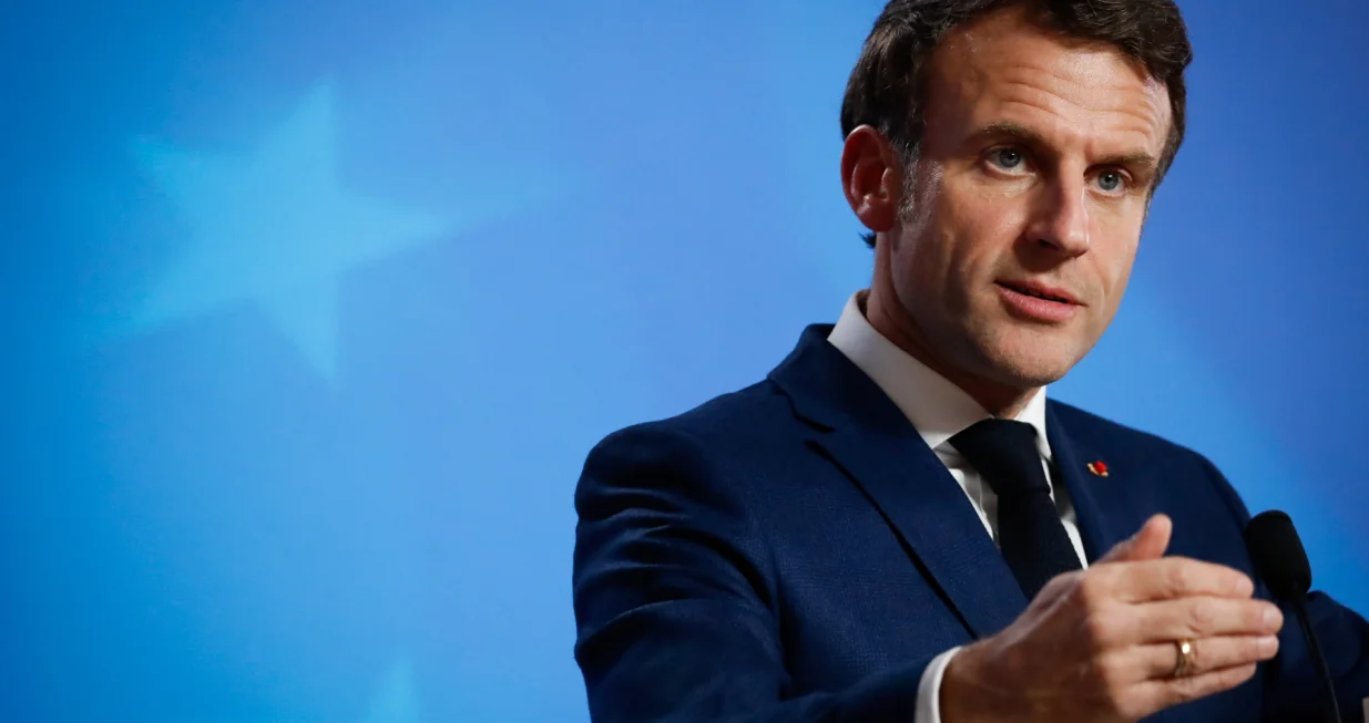 epa10367819 French President Emmanuel Macron gives a press conference at the end of an EU Summit in Brussels, Belgium, 15 December 2022. European leaders discussed Russia's war against Ukraine, energy and economy, security and defence, the EU's southern neighbourhood and external relations. EPA/STEPHANIE LECOCQ/Stephanie Lecocq