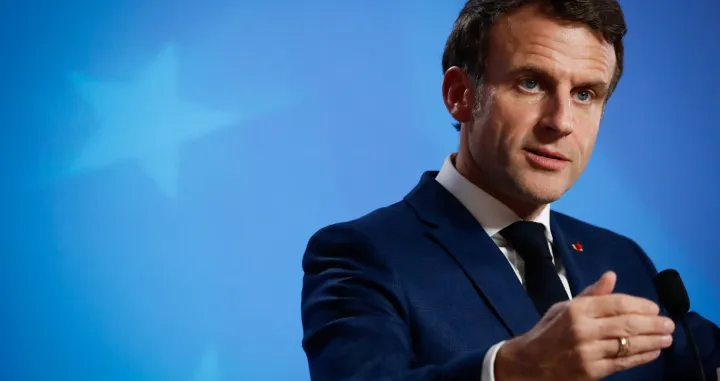 epa10367819 French President Emmanuel Macron gives a press conference at the end of an EU Summit in Brussels, Belgium, 15 December 2022. European leaders discussed Russia's war against Ukraine, energy and economy, security and defence, the EU's southern neighbourhood and external relations. EPA/STEPHANIE LECOCQ/Stephanie Lecocq