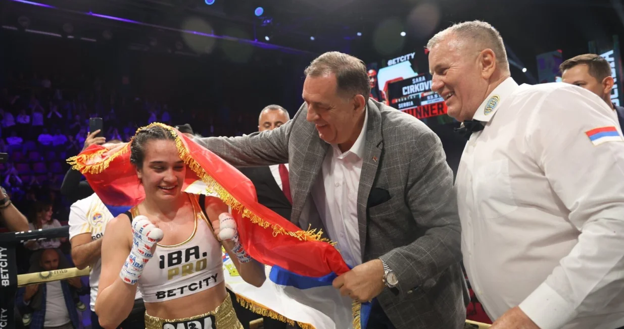 Milorad Dodik i Sara Ćirković 