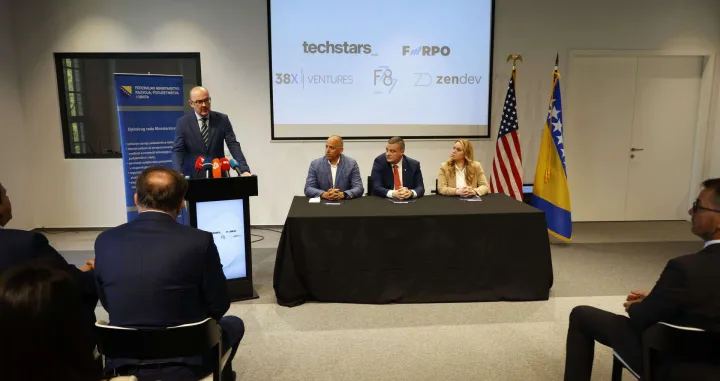 Potpisivanje tripartitnog ugovora o dodjeli poticajnih finansijskih sredstava za implementaciju Projekta "Razvoj start-up ekosistema"/Fena