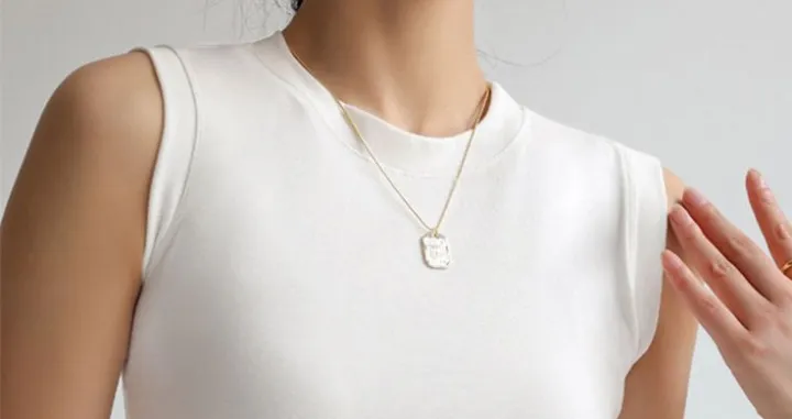 Bijela majica bez rukava//