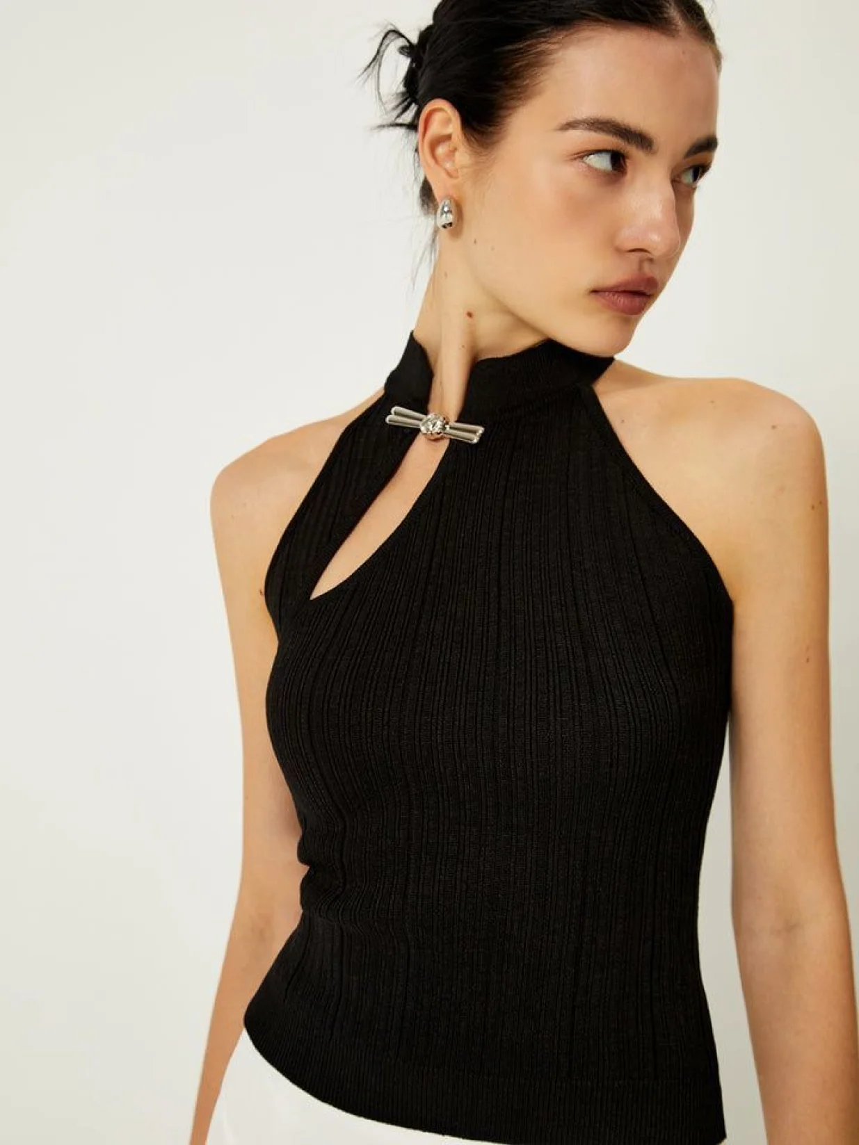 Crna majica bez rukava//