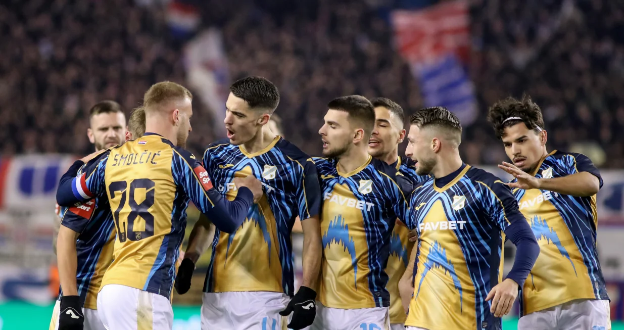 15.12.2024., stadion Poljud, Split - SuperSport HNL, 17. kolo, HNK Hajduk - HNK Rijeka. Slavlje nogometasa Rijeke nakon pogotka Nike Jankovica za izjednacenje 1:1. Ivan Smolcic, Niko Jankovic, Lindon Selahi, Marco Pasalic, Nais Djouahra Photo: Sime Zelic/PIXSELL