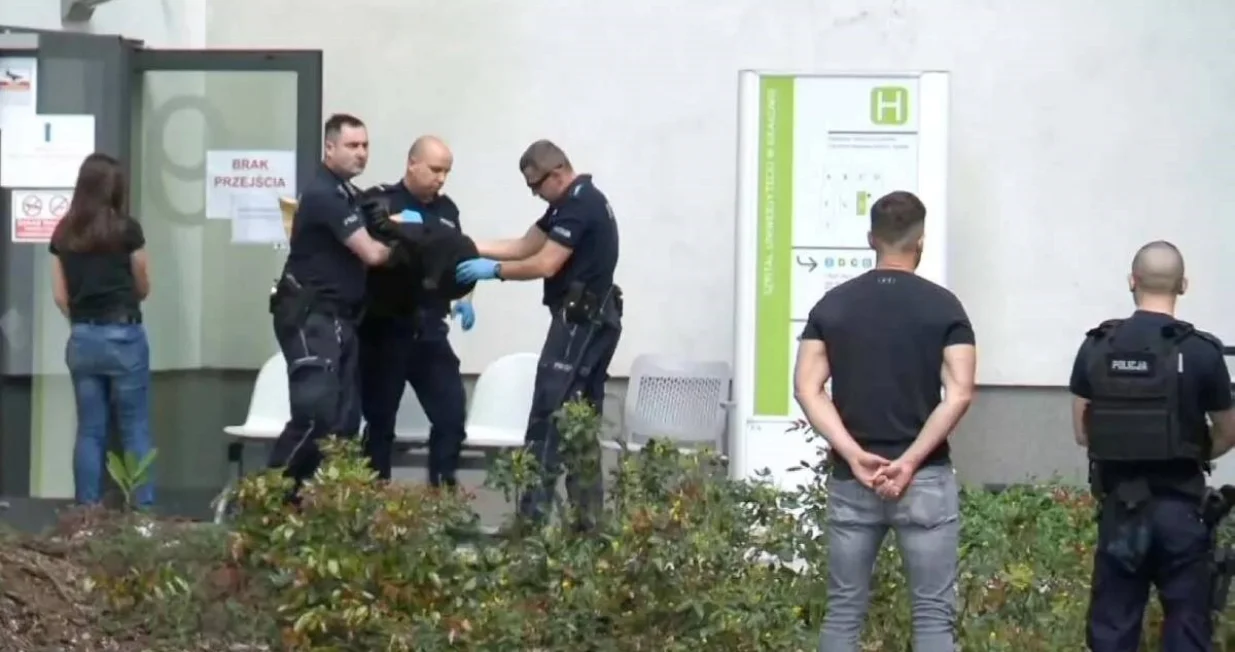 Napadač savladan i uhapšen/TVN24//