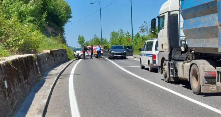 Saobraćaj obustavljen/Čitatelj//