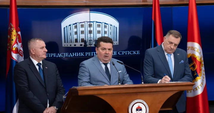 12.03.2025., Palata Republike, Banja Luka (BiH) - Konferencija za novinare predsjednika RS Milorada Dodika, predsjednika Narodne skupstine Srpske Nenada Stevandica i predsjednika Vlade Republike Srpske Radovana Viskovica povodom naloga za privodjenje politickog vrha Republike Srpske.Photo: Dejan Rakita/Pixsell Photo: Dejan Rakita/PIXSELL/Dejan Rakita/pixsell