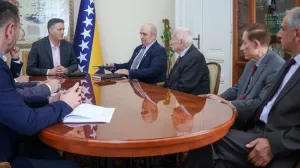 Denis Bećirović sa predstavnicima Patriotske lige BiH, sastanak u zgradi Predsjedništva BiH/Predsjedništvo Bih