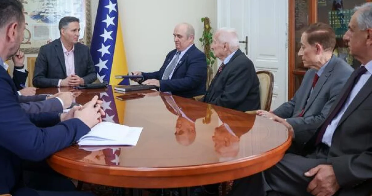 Denis Bećirović sa predstavnicima Patriotske lige BiH, sastanak u zgradi Predsjedništva BiH/Predsjedništvo Bih