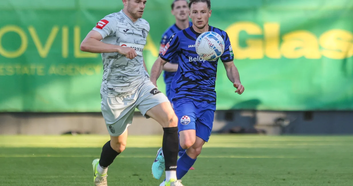 28.04.2025., stadion Aldo Drosina, Pula - SuperSport HNL, 32. kolo, NK Istra 1961 - NK Slaven Belupo. Moris Valincic, Adrian Liber. Photo: Srecko Niketic/PIXSELL