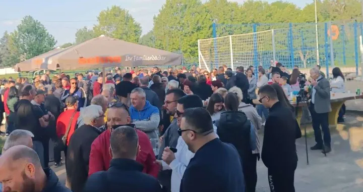 Prvomajski uranak u Brčkom/Vladimir Matijević